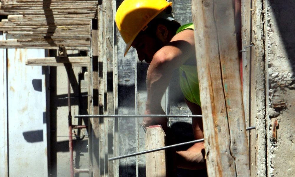 Εύβοια: Νεκρός μετά από πτώση 50χρονος οικοδόμος